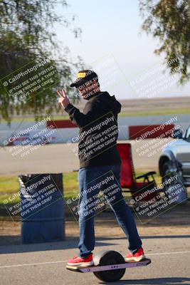 media/Feb-20-2023-Lets Ride (Mon) [[b732ab2d6d]]/Around the Pits/